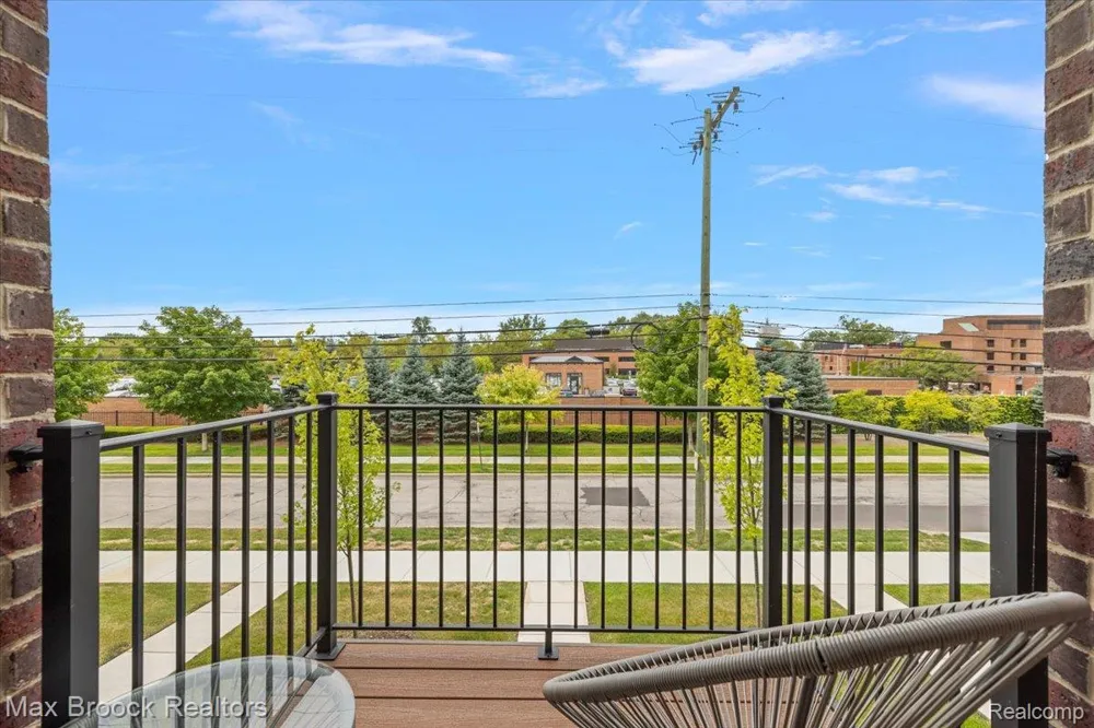 382 Notre Dame Street Grosse Pointe City, MI 48230