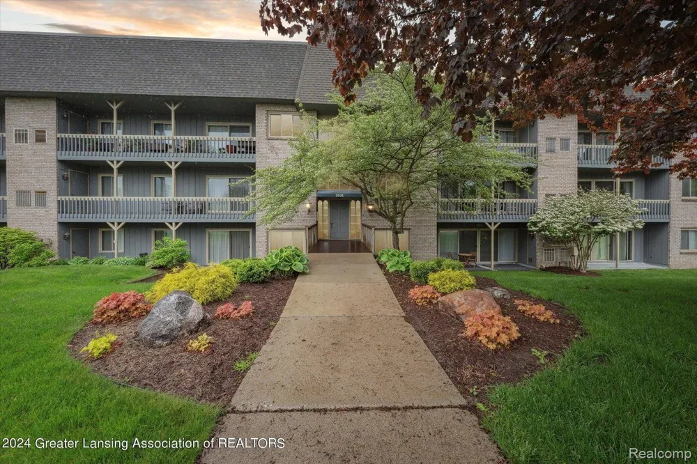 2926 Mount Hope Road Meridian Charter Township, MI 48864