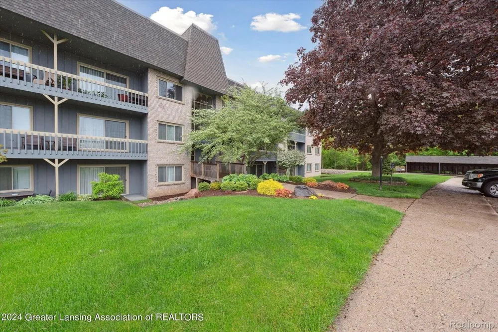 2926 Mount Hope Road Meridian Charter Township, MI 48864