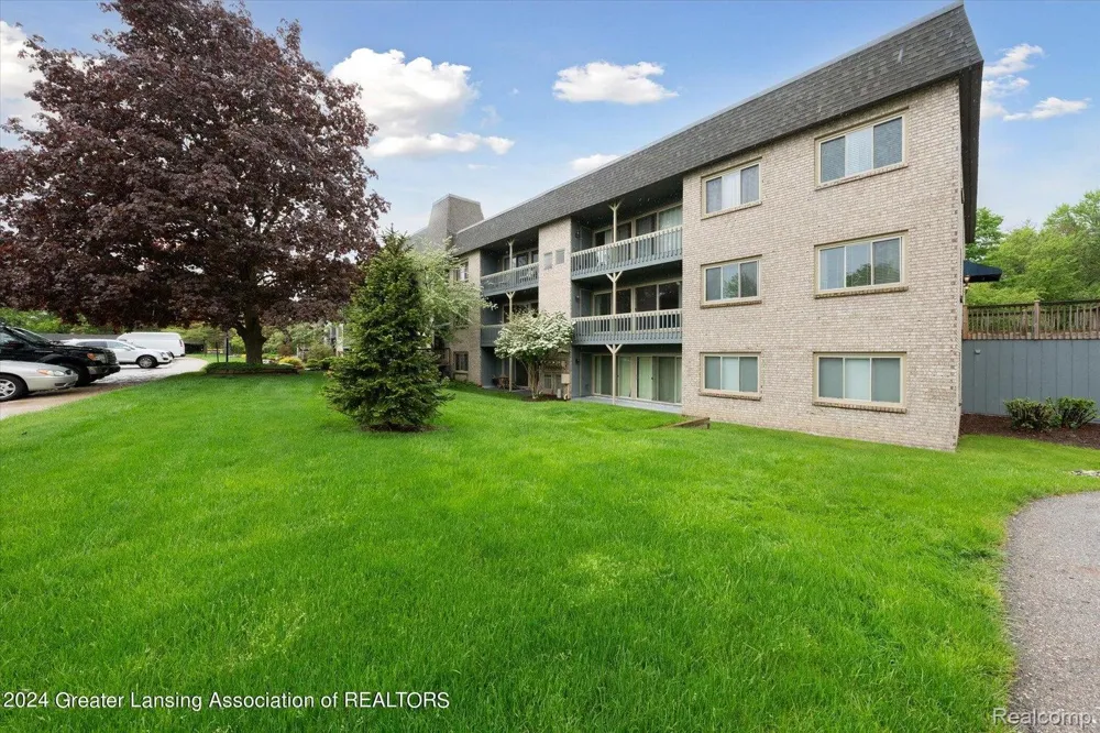 2926 Mount Hope Road Meridian Charter Township, MI 48864