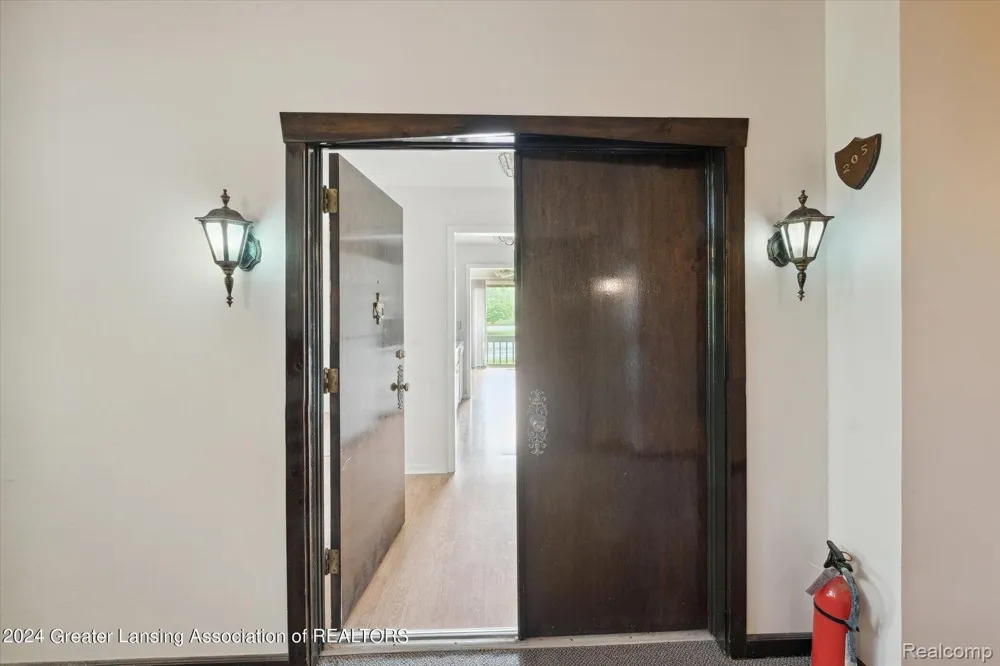 2926 Mount Hope Road Meridian Charter Township, MI 48864