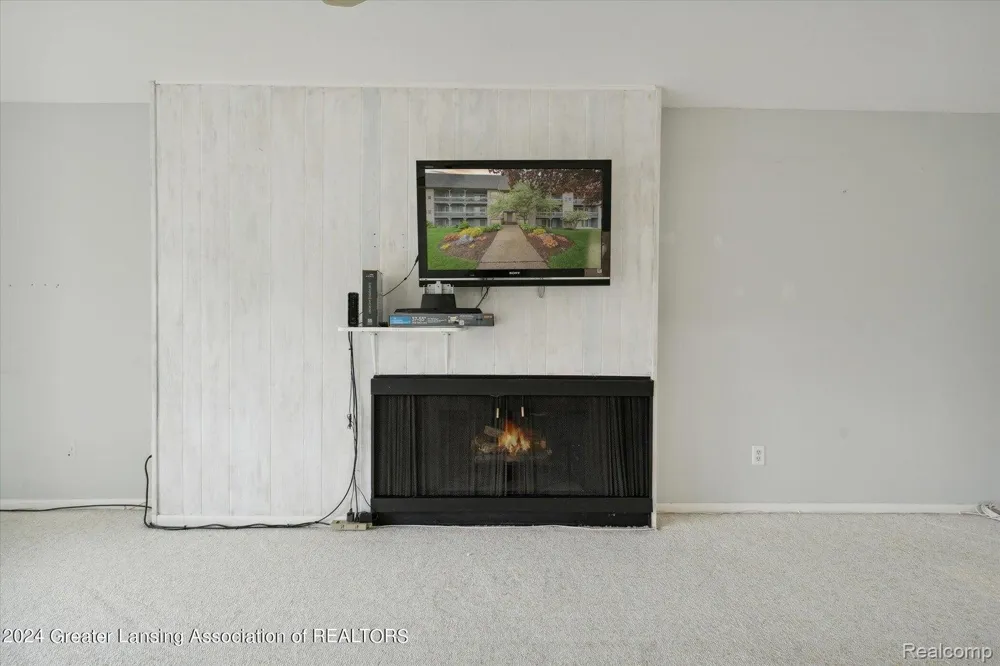 2926 Mount Hope Road Meridian Charter Township, MI 48864
