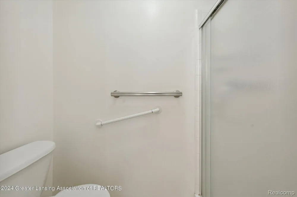 2926 Mount Hope Road Meridian Charter Township, MI 48864
