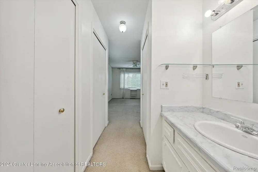 2926 Mount Hope Road Meridian Charter Township, MI 48864