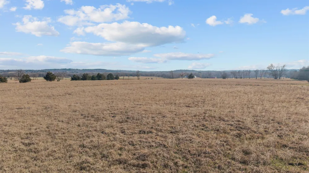 17700 County Road 477 Lindale, TX 75771