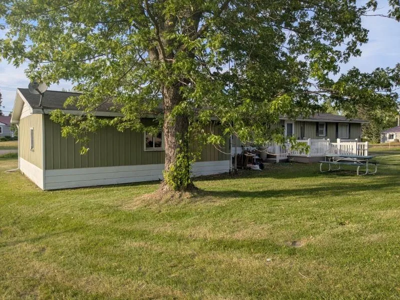 511 W Main Street Plainfield Township, MI 48739