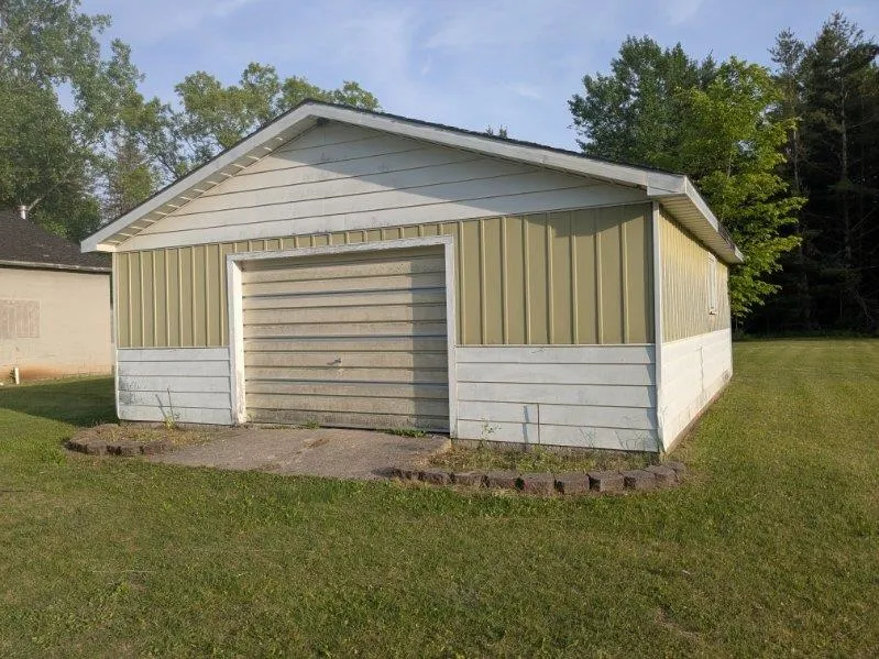 511 W Main Street Plainfield Township, MI 48739