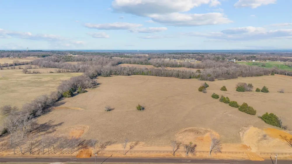 17700 County Road 477 Lindale, TX 75771