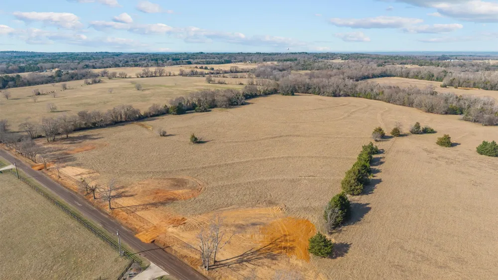 17700 County Road 477 Lindale, TX 75771