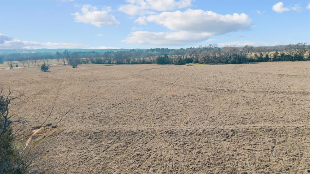 17700 County Road 477 Lindale, TX 75771