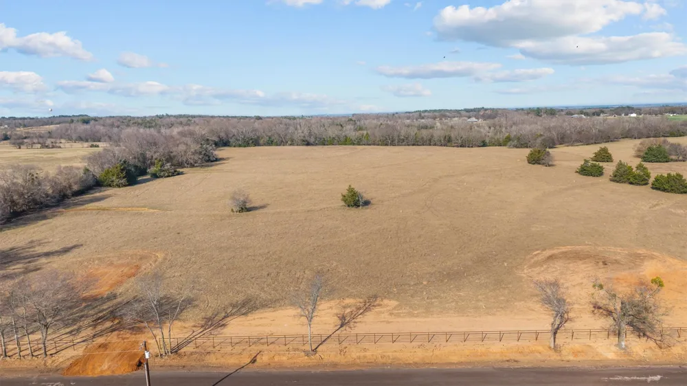 17700 County Road 477 Lindale, TX 75771
