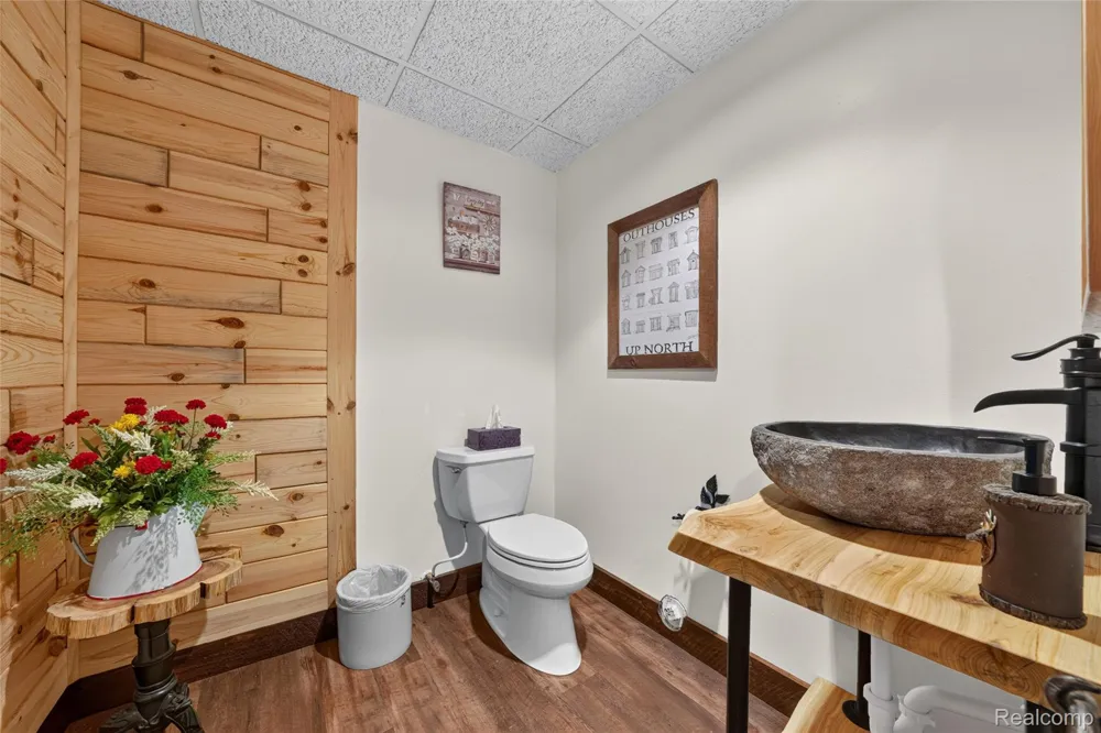 5233 Crawford Road Dryden Township, MI 48428