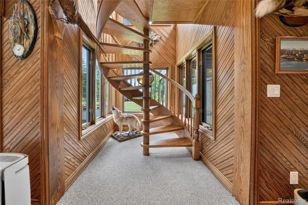 5233 Crawford Road Dryden Township, MI 48428