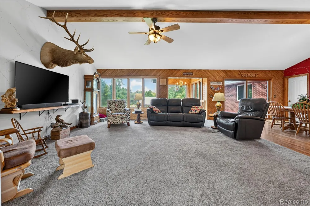 5233 Crawford Road Dryden Township, MI 48428