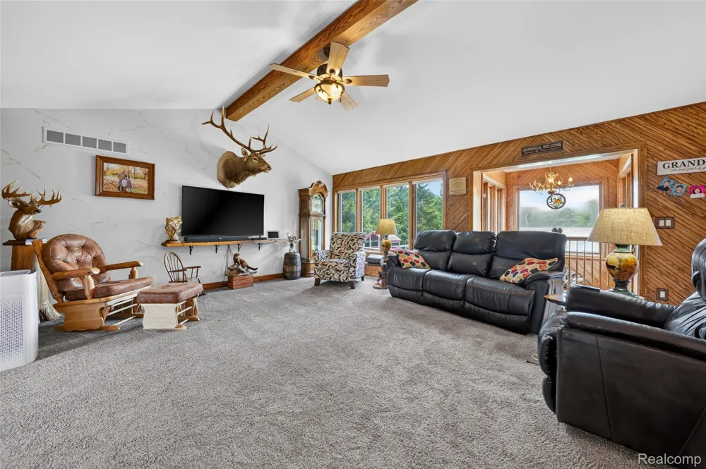 5233 Crawford Road Dryden Township, MI 48428
