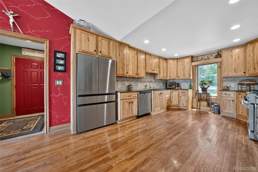 5233 Crawford Road Dryden Township, MI 48428