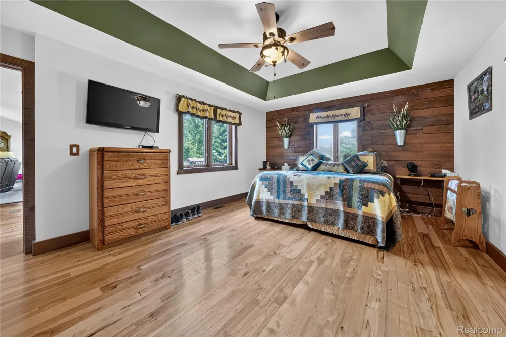 5233 Crawford Road Dryden Township, MI 48428