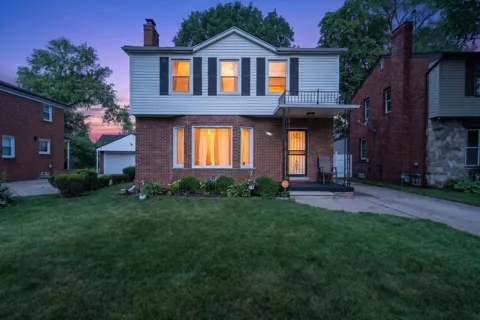 9884 W Outer Drive W