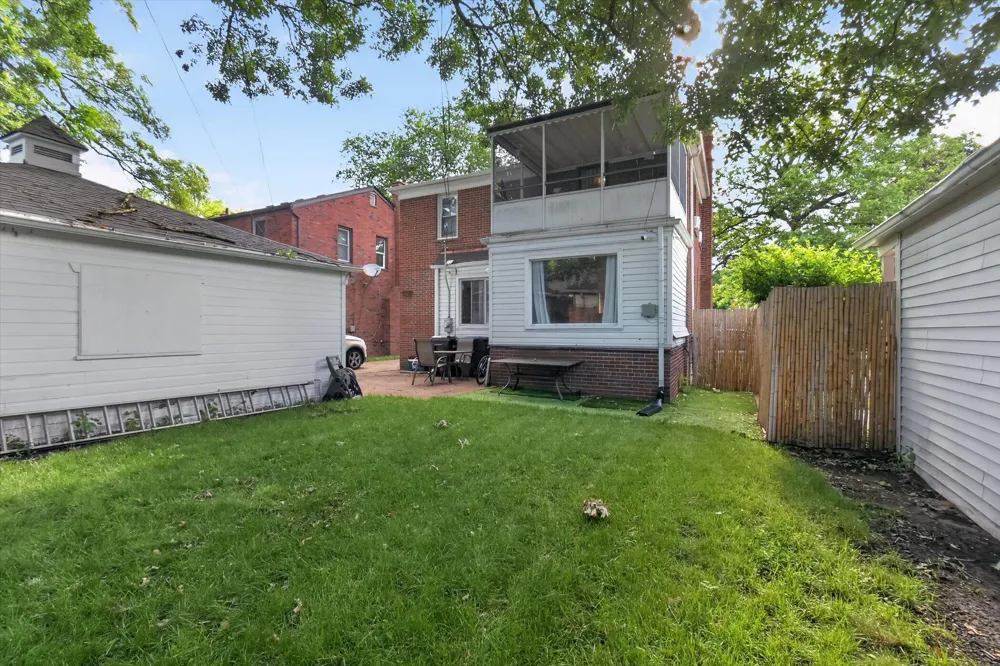 9884 W Outer Drive W Detroit City, MI 48223
