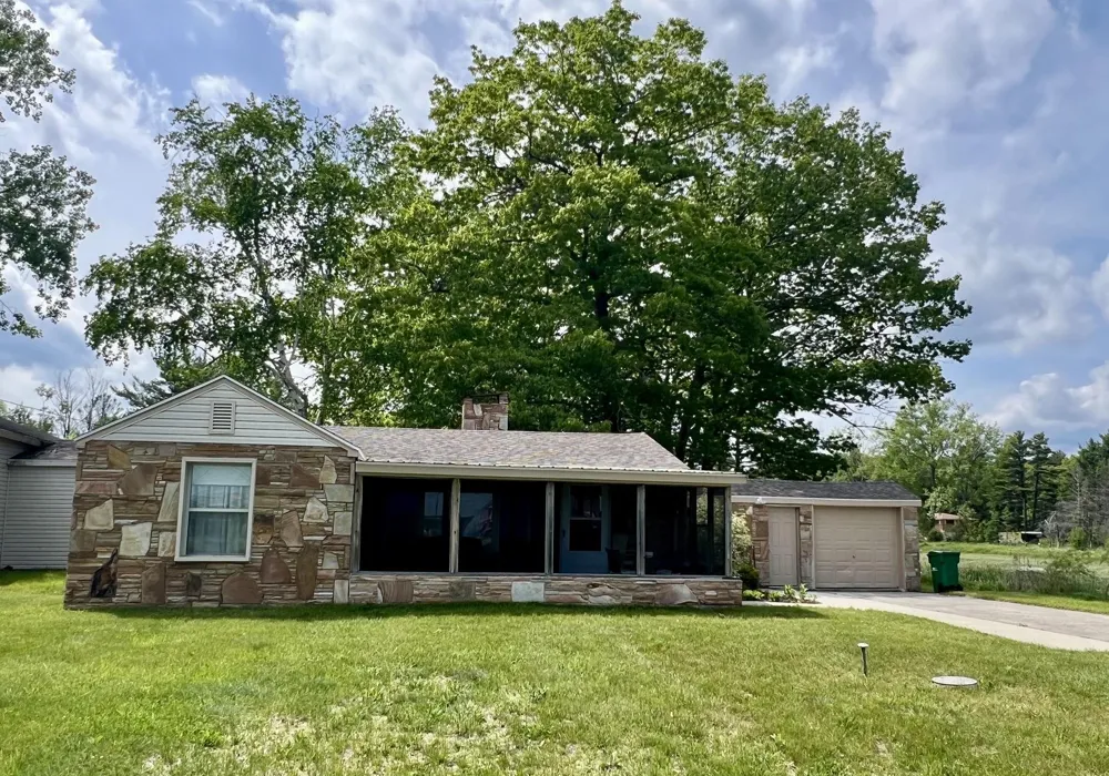 3325 US-23 N Oscoda Charter Township, MI 48750