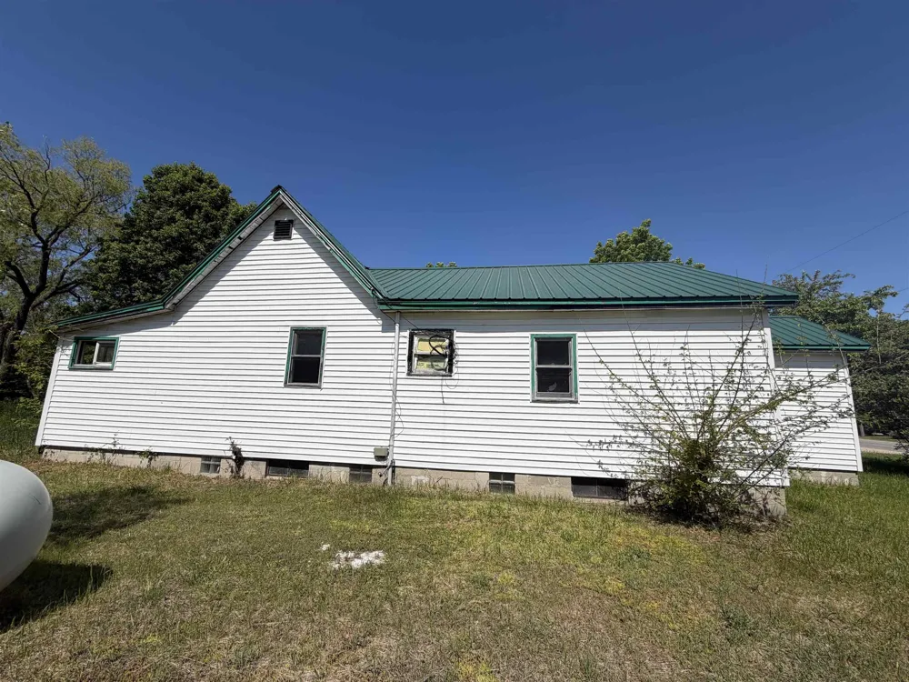 9359 Valley Road, Nw Clearwater Township, MI 49676