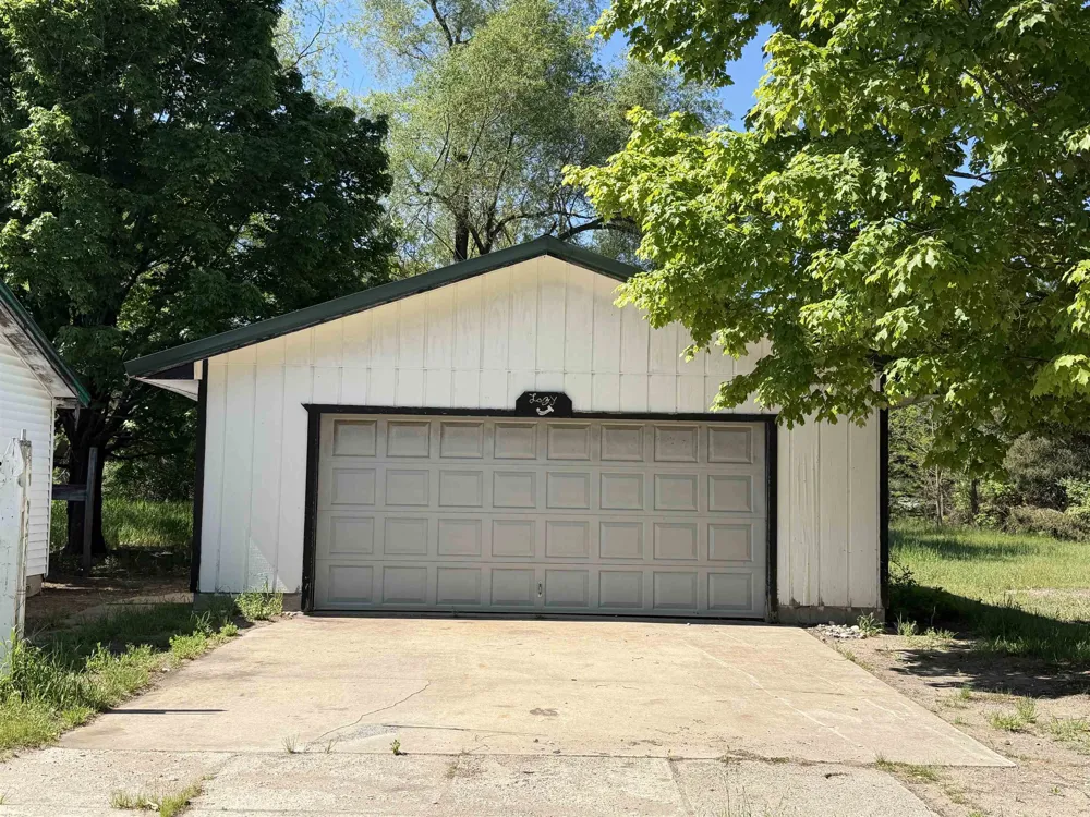 9359 Valley Road, Nw Clearwater Township, MI 49676
