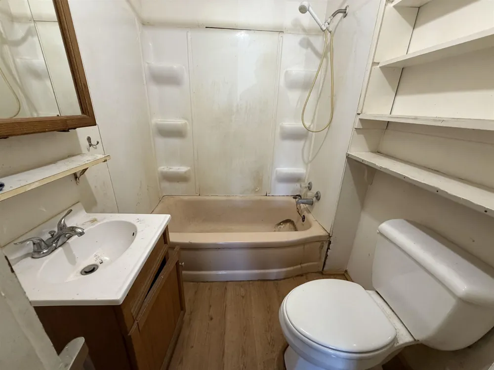 9359 Valley Road, Nw Clearwater Township, MI 49676