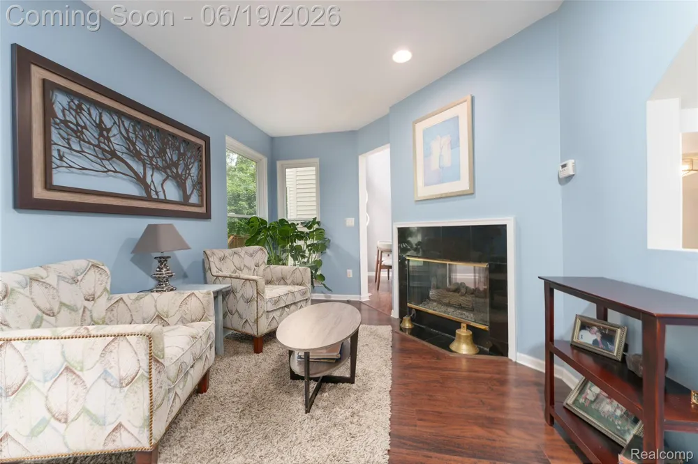 1021 Calpernia Wixom City, MI 48393