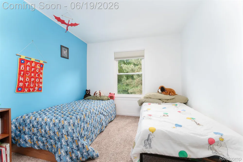 1021 Calpernia Wixom City, MI 48393