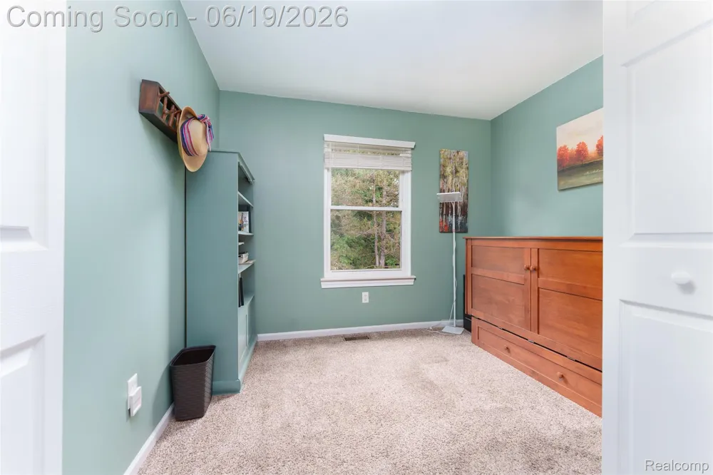 1021 Calpernia Wixom City, MI 48393