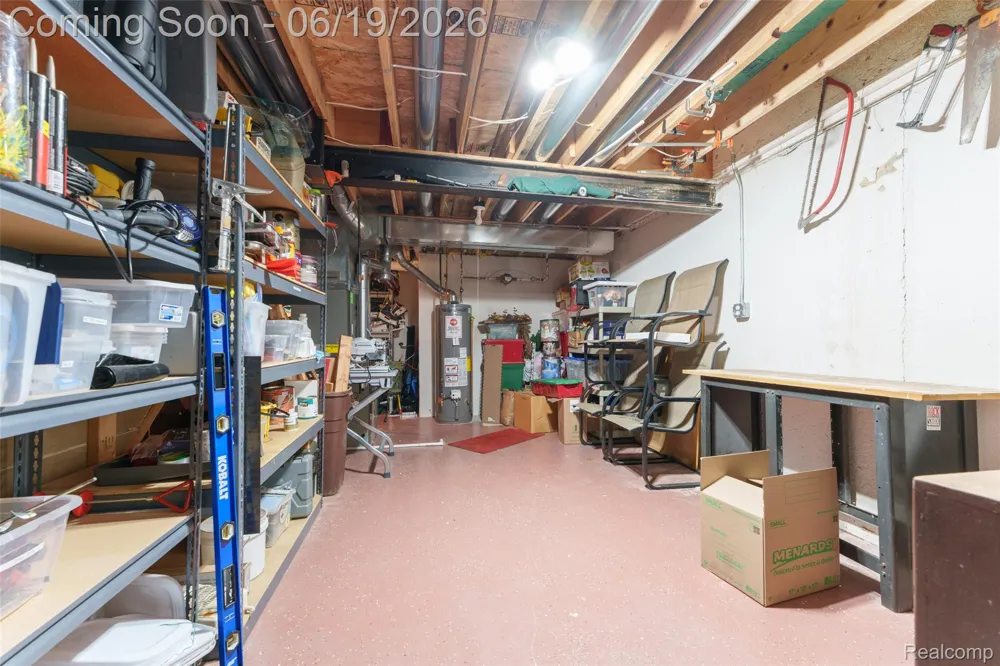 1021 Calpernia Wixom City, MI 48393