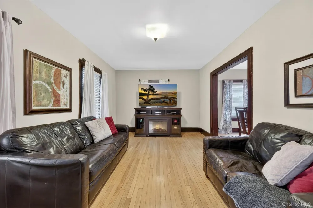 11 Columbia Avenue Middletown, NY 10940