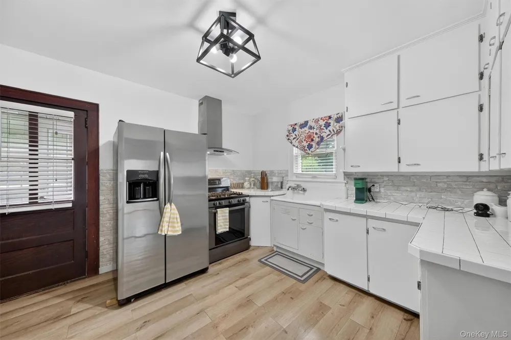 11 Columbia Avenue Middletown, NY 10940