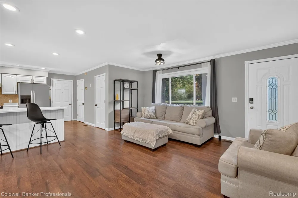 3024 Harold Drive Oregon Township, MI 48421