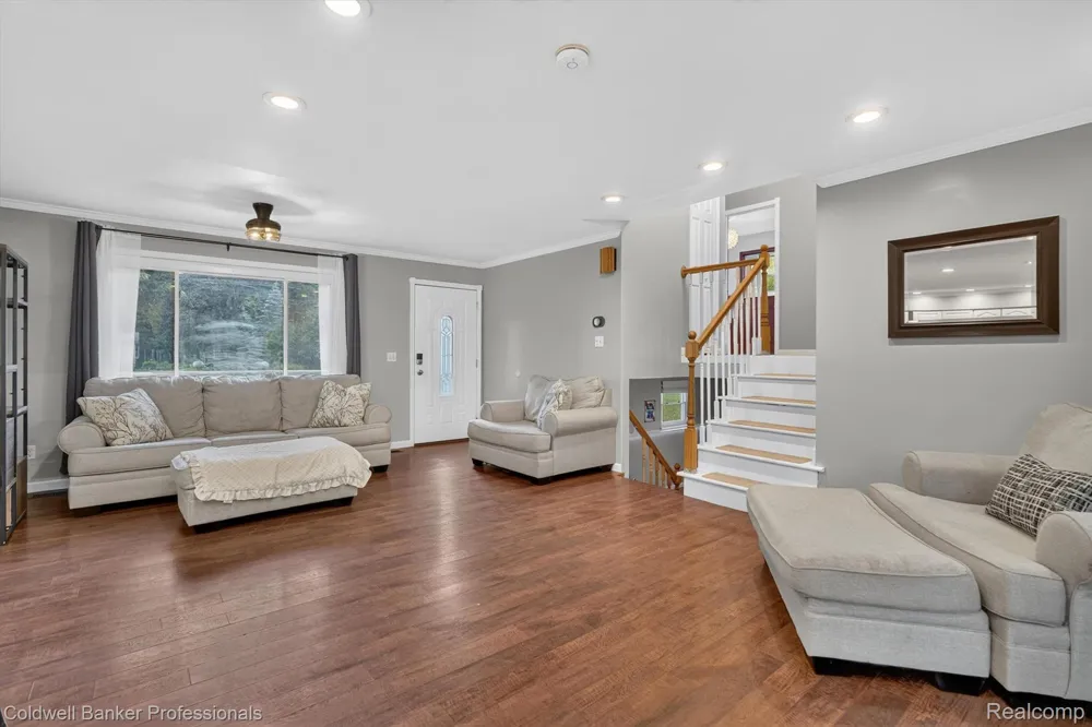3024 Harold Drive Oregon Township, MI 48421