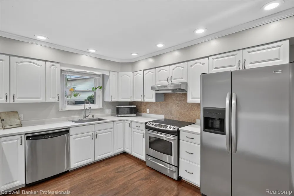 3024 Harold Drive Oregon Township, MI 48421
