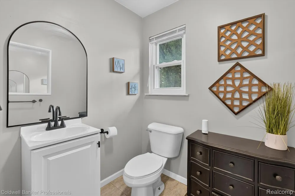 3024 Harold Drive Oregon Township, MI 48421