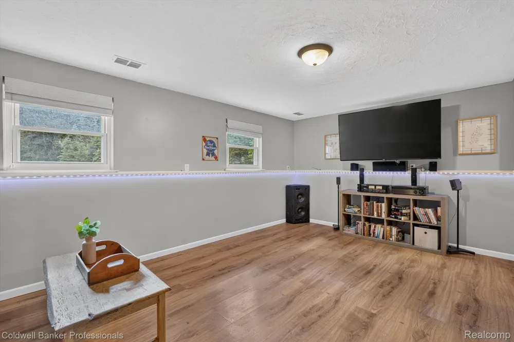 3024 Harold Drive Oregon Township, MI 48421