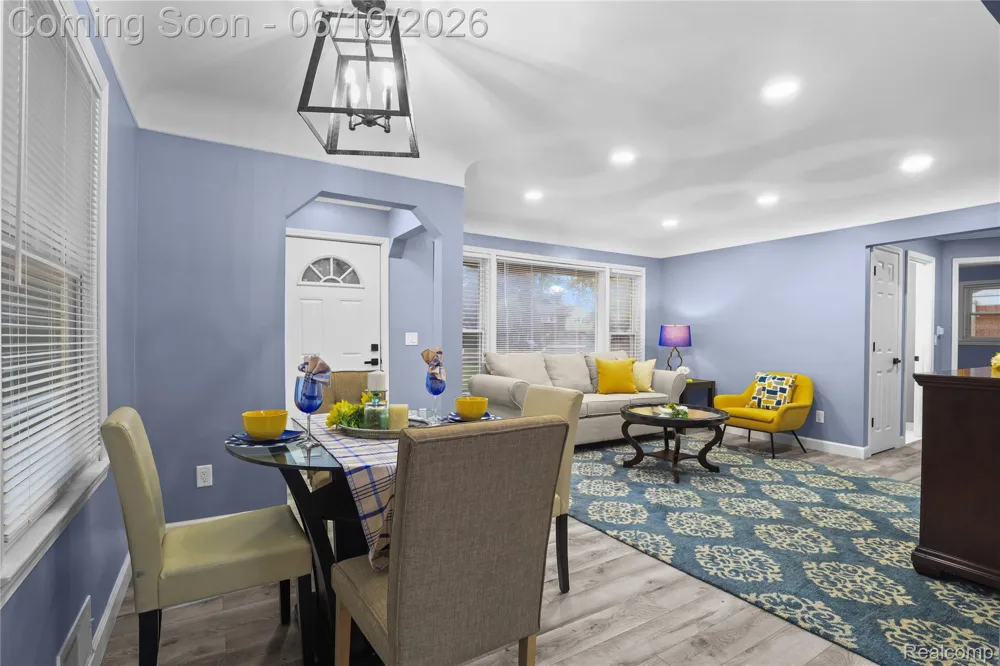 24241 Coolidge Highway Oak Park City, MI 48237