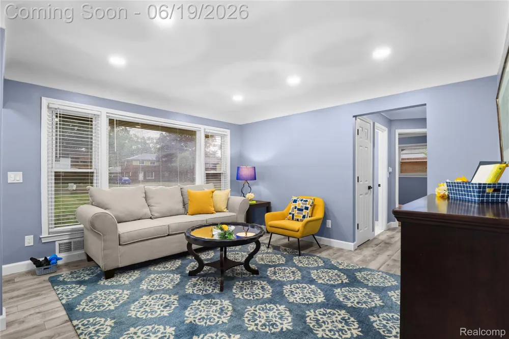 24241 Coolidge Highway Oak Park City, MI 48237