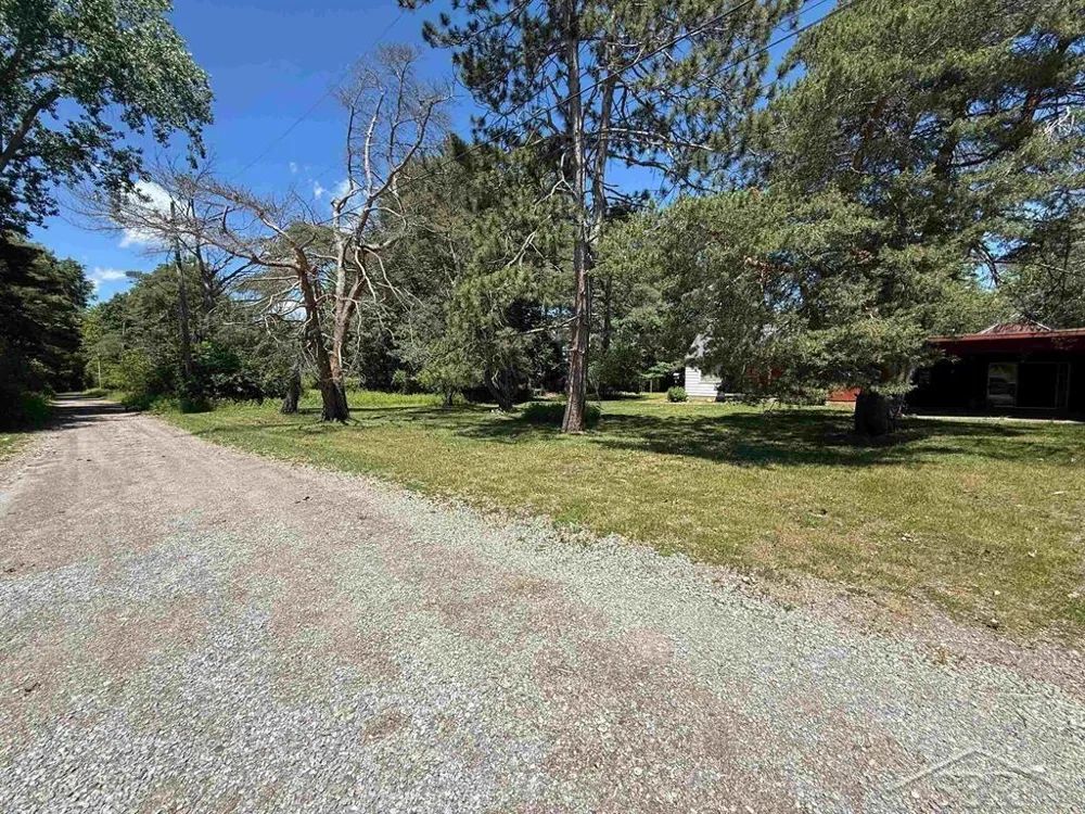 1800 W Shepherd Road Midland City, MI 48642