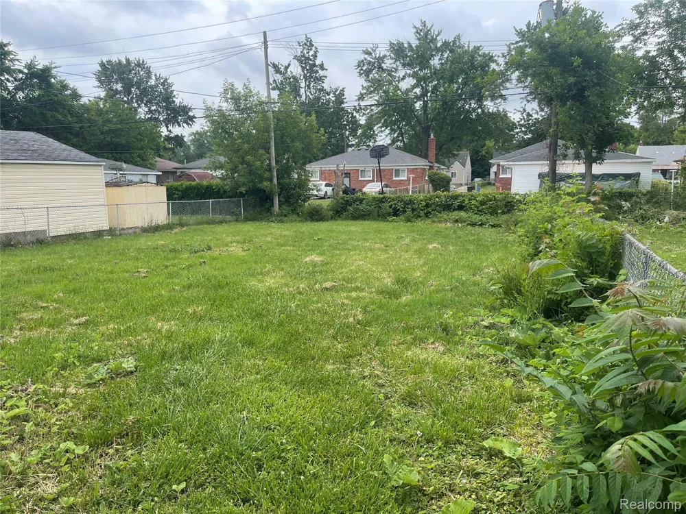 26861 Kitch Street Inkster City, MI 48141
