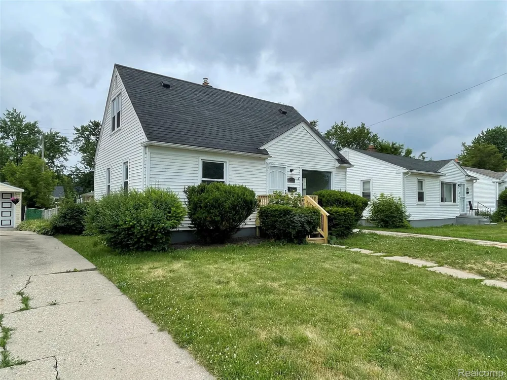 26861 Kitch Street Inkster City, MI 48141