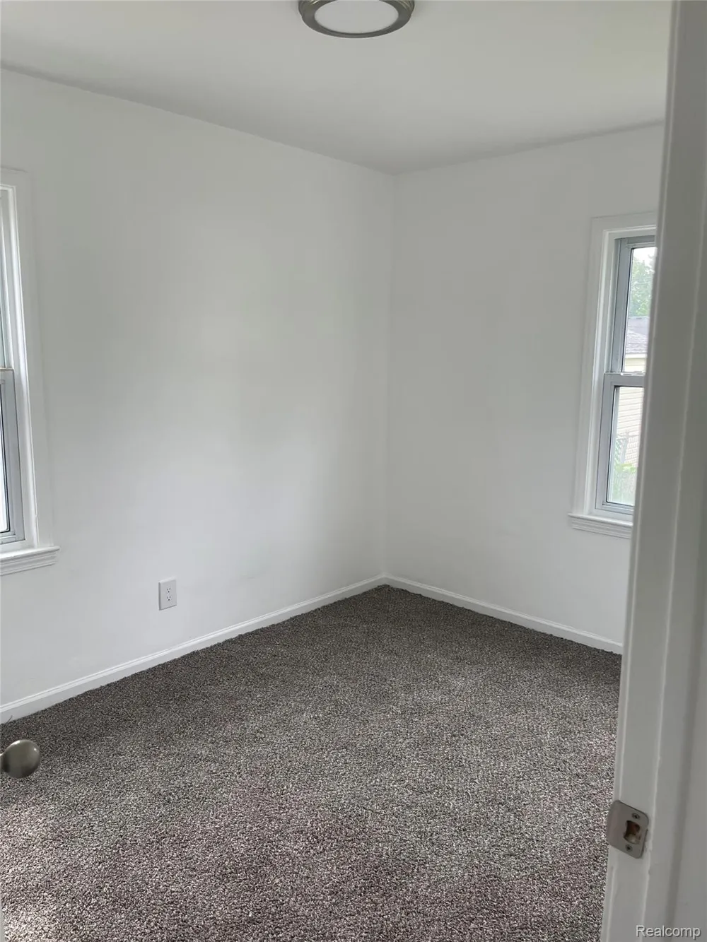 26861 Kitch Street Inkster City, MI 48141