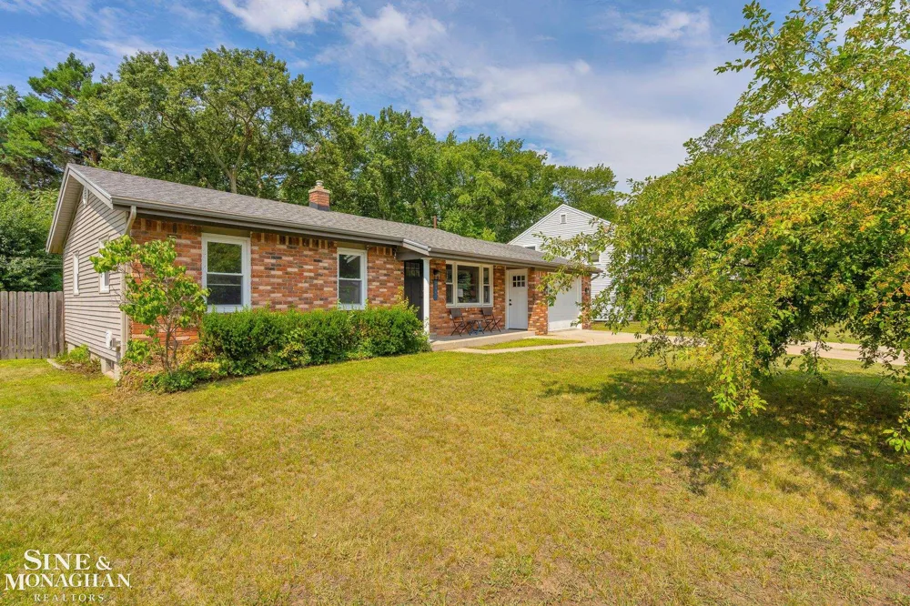2849 20th Avenue Port Huron City, MI 48060