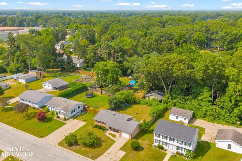 2849 20th Avenue Port Huron City, MI 48060