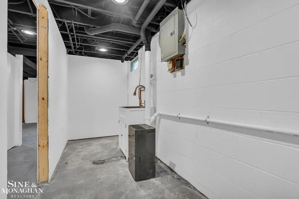 2849 20th Avenue Port Huron City, MI 48060
