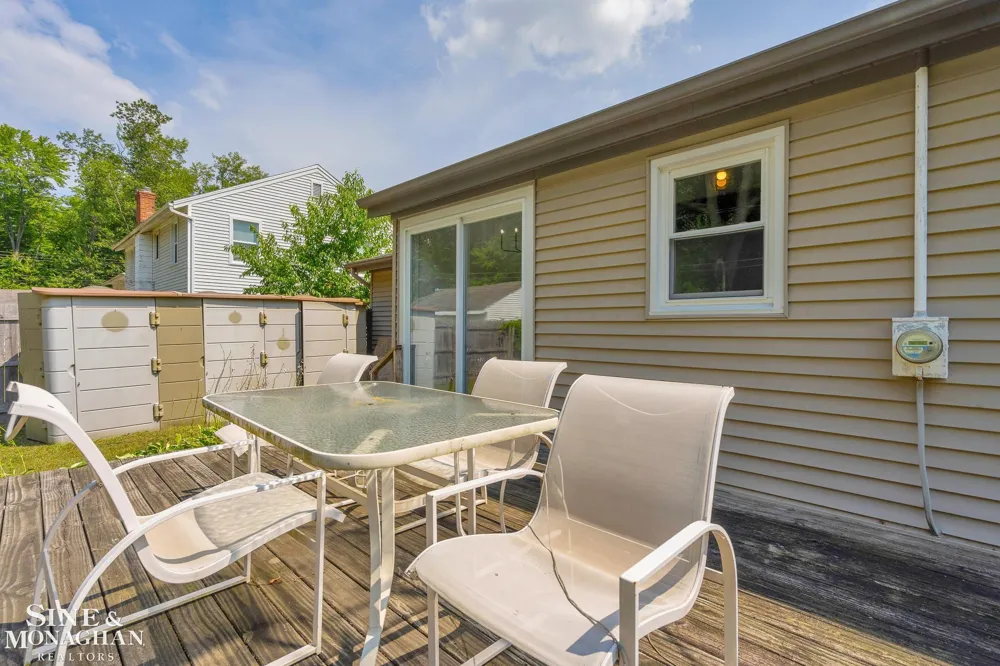 2849 20th Avenue Port Huron City, MI 48060
