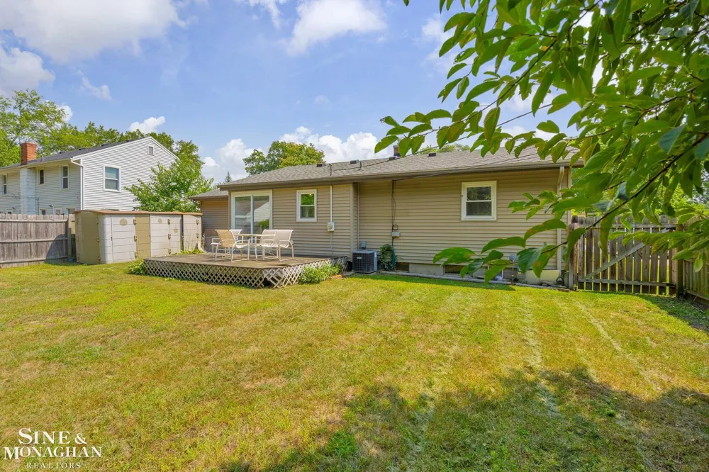 2849 20th Avenue Port Huron City, MI 48060