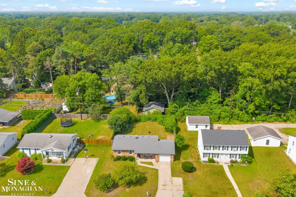2849 20th Avenue Port Huron City, MI 48060